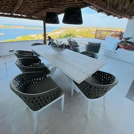 Terrazza Sul Mare A * 切尔沃港